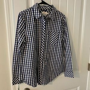 Vineyard Vines Navy Button-down shirt
